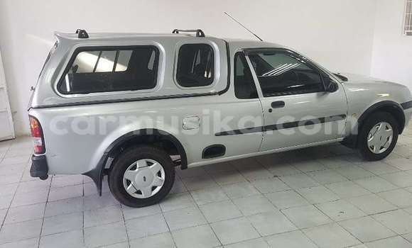 Nunua Ilio tumika Ford B-MAX Fedha Gari ndani ya Beitbridge nchini Matabeleland Kusini Nunua Ilio tumika Ford B-MAX Fedha Gari ndani ya Beitbridge nchini Matabeleland Kusini