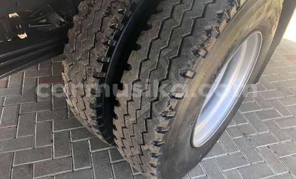 Acheter Occasion Utilitaire Mercedes‒Benz 1317 Blanc à Beitbridge, Matabeleland South Acheter Occasion Utilitaire Mercedes‒Benz 1317 Blanc à Beitbridge, Matabeleland South