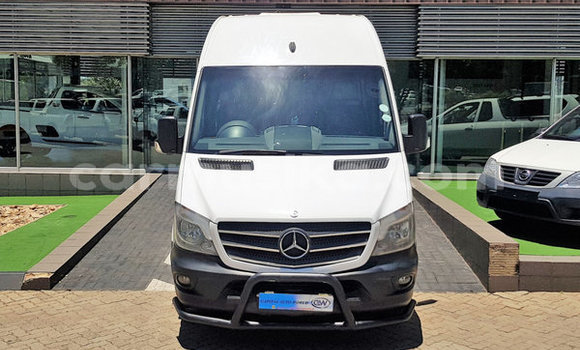 Buy Used Mercedes‒Benz S–Class White Car in Beitbridge in Matabeleland South Buy Used Mercedes‒Benz S–Class White Car in Beitbridge in Matabeleland South