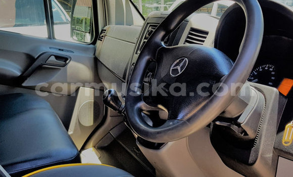 Buy Used Mercedes‒Benz S–Class White Car in Beitbridge in Matabeleland South Buy Used Mercedes‒Benz S–Class White Car in Beitbridge in Matabeleland South