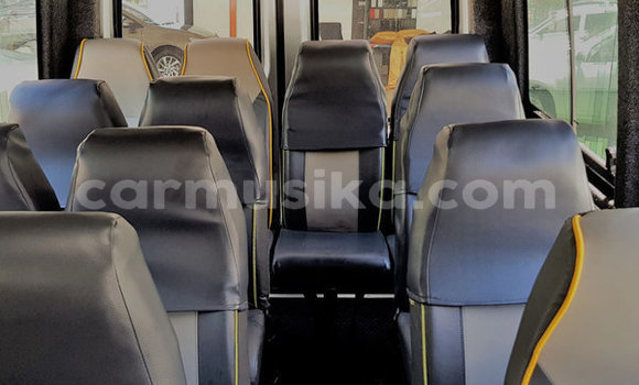 Buy Used Mercedes‒Benz S–Class White Car in Beitbridge in Matabeleland South Buy Used Mercedes‒Benz S–Class White Car in Beitbridge in Matabeleland South