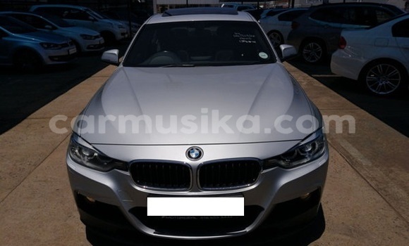 Tenga Tsaru BMW 3–Series Sirivha Mota in Beitbridge in Matabeleland South Tenga Tsaru BMW 3–Series Sirivha Mota in Beitbridge in Matabeleland South