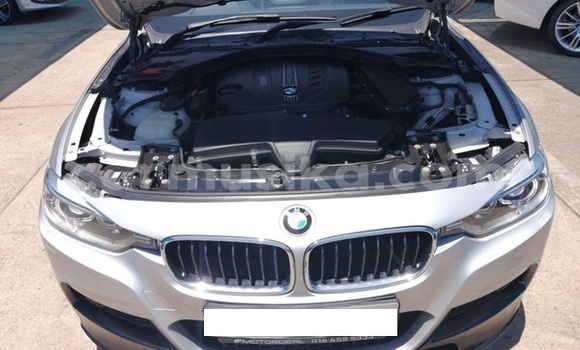 Tenga Tsaru BMW 3–Series Sirivha Mota in Beitbridge in Matabeleland South Tenga Tsaru BMW 3–Series Sirivha Mota in Beitbridge in Matabeleland South