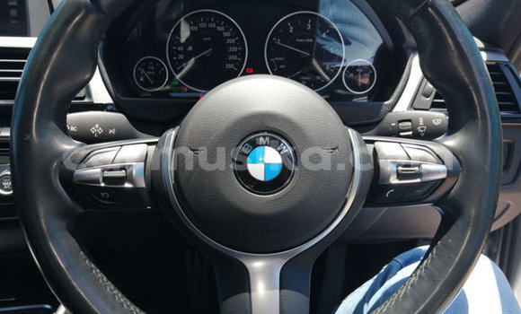 Tenga Tsaru BMW 3–Series Sirivha Mota in Beitbridge in Matabeleland South Tenga Tsaru BMW 3–Series Sirivha Mota in Beitbridge in Matabeleland South