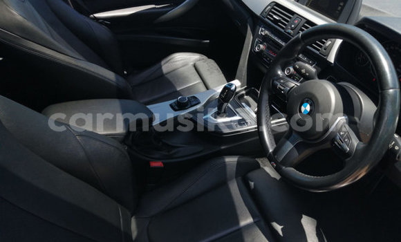 Tenga Tsaru BMW 3–Series Sirivha Mota in Beitbridge in Matabeleland South Tenga Tsaru BMW 3–Series Sirivha Mota in Beitbridge in Matabeleland South