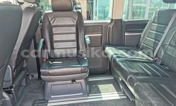 Acheter Occasion Voiture Volkswagen Caravelle Gris à Beitbridge, Matabeleland South Acheter Occasion Voiture Volkswagen Caravelle Gris à Beitbridge, Matabeleland South