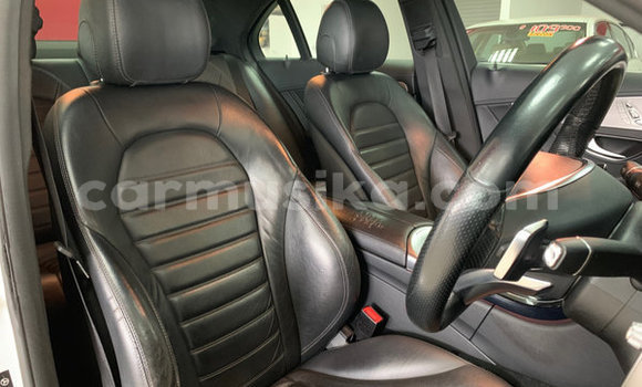 Tenga Tsaru Mercedes‒Benz C–Class Chena Mota in Beitbridge in Matabeleland South Tenga Tsaru Mercedes‒Benz C–Class Chena Mota in Beitbridge in Matabeleland South