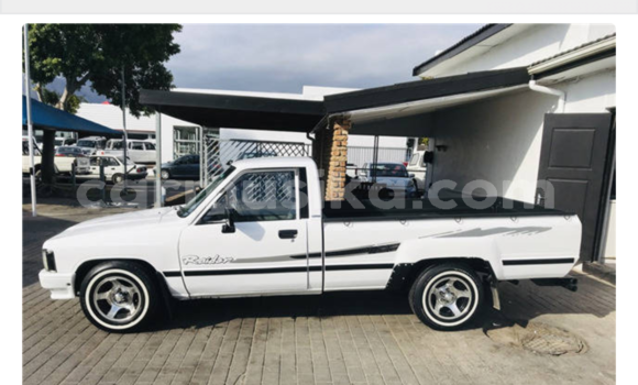 Acheter Occasion Voiture Toyota Hilux Blanc à Beitbridge, Matabeleland South Acheter Occasion Voiture Toyota Hilux Blanc à Beitbridge, Matabeleland South
