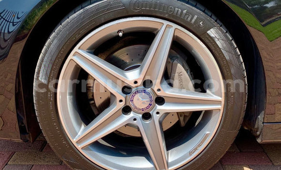 Acheter Occasion Voiture Mercedes‒Benz C–Class Noir à Beitbridge, Matabeleland South Acheter Occasion Voiture Mercedes‒Benz C–Class Noir à Beitbridge, Matabeleland South