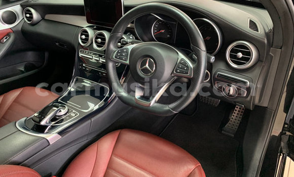 Acheter Occasion Voiture Mercedes‒Benz C–Class Noir à Beitbridge, Matabeleland South Acheter Occasion Voiture Mercedes‒Benz C–Class Noir à Beitbridge, Matabeleland South