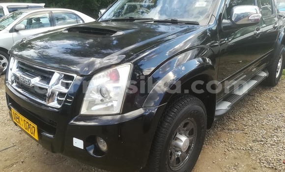 Nunua Ilio tumika Isuzu D–MAX Nyeusi Gari ndani ya Harare nchini Harare
