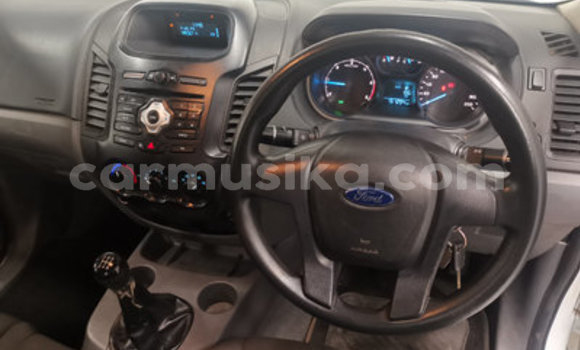 Acheter Occasion Voiture Ford Ranger Blanc à Beitbridge, Matabeleland South Acheter Occasion Voiture Ford Ranger Blanc à Beitbridge, Matabeleland South