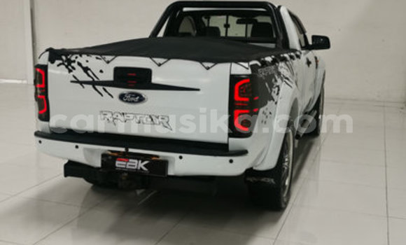 Acheter Occasion Voiture Ford Ranger Blanc à Beitbridge, Matabeleland South Acheter Occasion Voiture Ford Ranger Blanc à Beitbridge, Matabeleland South