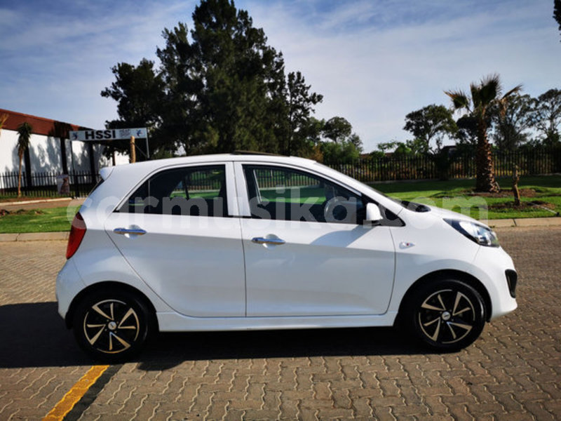 Big with watermark kia picanto matabeleland south beitbridge 11407