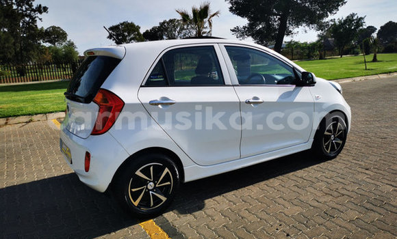 Acheter Occasion Voiture Kia Picanto Blanc à Beitbridge, Matabeleland South Acheter Occasion Voiture Kia Picanto Blanc à Beitbridge, Matabeleland South