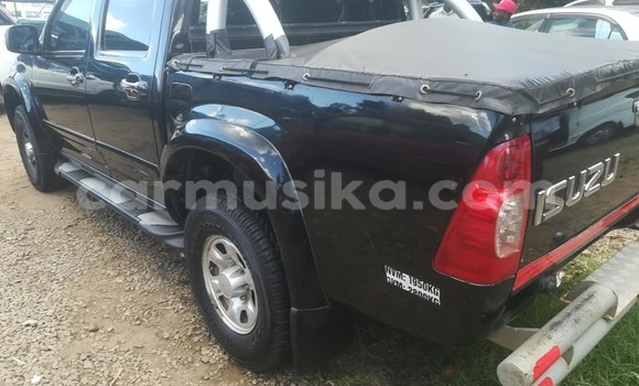 Acheter Occasion Voiture Isuzu D–MAX Noir à Harare, Harare Acheter Occasion Voiture Isuzu D–MAX Noir à Harare, Harare