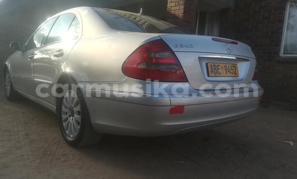 Acheter Occasion Voiture Mercedes‒Benz E-klasse Gris à Harare, Harare Acheter Occasion Voiture Mercedes‒Benz E-klasse Gris à Harare, Harare