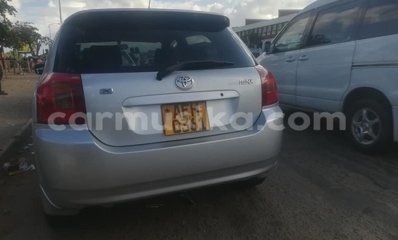 Acheter Occasion Voiture Toyota Runx Gris à Harare, Harare Acheter Occasion Voiture Toyota Runx Gris à Harare, Harare