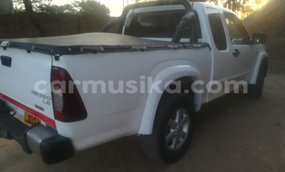 Acheter Occasion Voiture Isuzu KB Blanc à Harare, Harare Acheter Occasion Voiture Isuzu KB Blanc à Harare, Harare