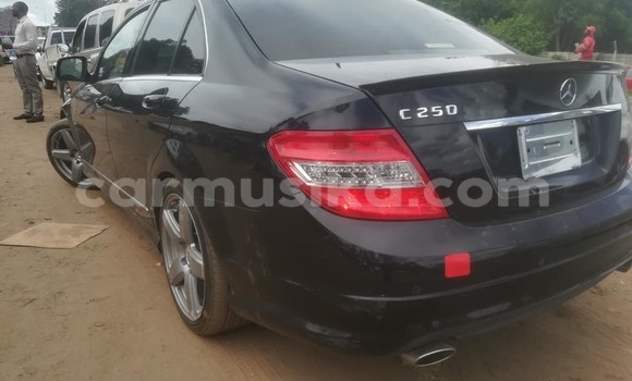 Acheter Occasion Voiture Mercedes‒Benz C-klasse Noir à Harare, Harare Acheter Occasion Voiture Mercedes‒Benz C-klasse Noir à Harare, Harare