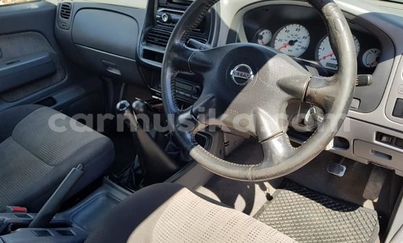 Acheter Occasion Voiture Nissan Navara Bleu à Harare, Harare Acheter Occasion Voiture Nissan Navara Bleu à Harare, Harare