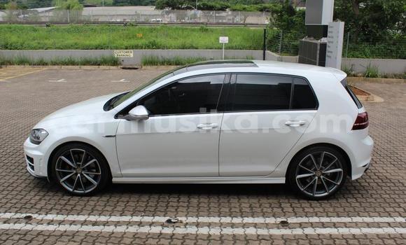 Acheter Occasion Voiture Volkswagen Golf R Blanc à Bulawayo, Bulawayo Acheter Occasion Voiture Volkswagen Golf R Blanc à Bulawayo, Bulawayo