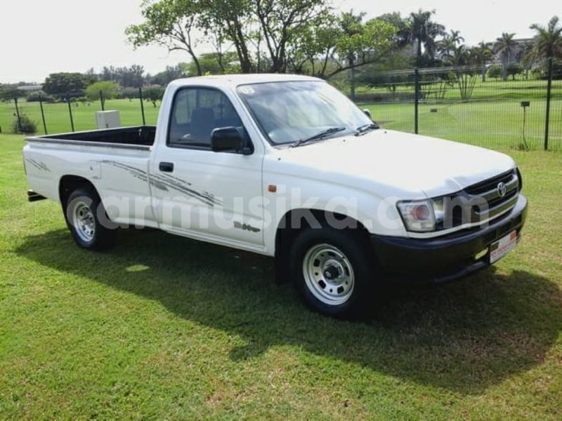 Big with watermark toyota hilux matabeleland south beitbridge 11435