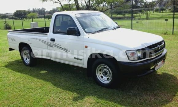 Acheter Occasion Voiture Toyota Hilux Blanc à Beitbridge, Matabeleland South Acheter Occasion Voiture Toyota Hilux Blanc à Beitbridge, Matabeleland South