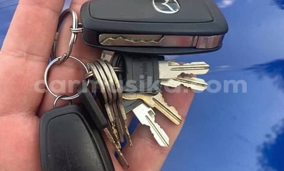 Nunua Ilio tumika Mazda BT-50 Bluu Gari ndani ya Beitbridge nchini Matabeleland Kusini Nunua Ilio tumika Mazda BT-50 Bluu Gari ndani ya Beitbridge nchini Matabeleland Kusini