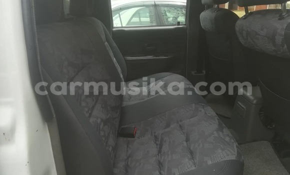 Acheter Occasion Voiture Isuzu KB Blanc à Harare, Harare Acheter Occasion Voiture Isuzu KB Blanc à Harare, Harare