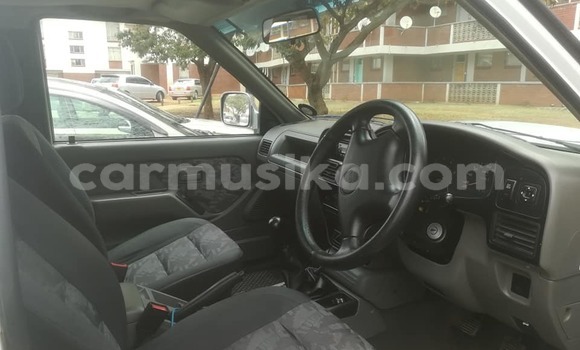 Acheter Occasion Voiture Isuzu KB Blanc à Harare, Harare Acheter Occasion Voiture Isuzu KB Blanc à Harare, Harare