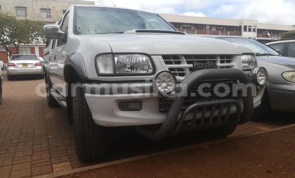 Acheter Occasion Voiture Isuzu KB Blanc à Harare, Harare Acheter Occasion Voiture Isuzu KB Blanc à Harare, Harare