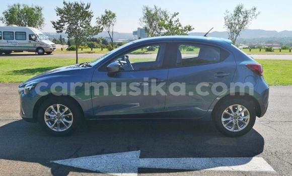 Acheter Occasion Voiture Mazda Mazda 2 Bleu à Beitbridge, Matabeleland South Acheter Occasion Voiture Mazda Mazda 2 Bleu à Beitbridge, Matabeleland South