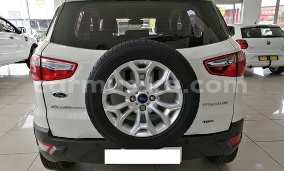 Tenga Tsaru Ford Escort Chena Mota in Beitbridge in Matabeleland South Tenga Tsaru Ford Escort Chena Mota in Beitbridge in Matabeleland South