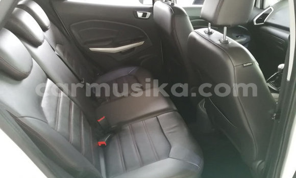 Tenga Tsaru Ford Escort Chena Mota in Beitbridge in Matabeleland South Tenga Tsaru Ford Escort Chena Mota in Beitbridge in Matabeleland South