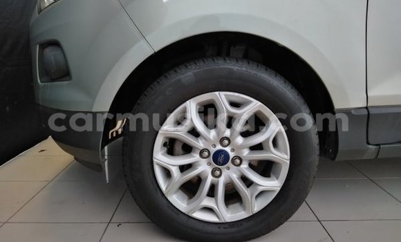 Tenga Tsaru Ford Escort Zvimwe Mota in Beitbridge in Matabeleland South Tenga Tsaru Ford Escort Zvimwe Mota in Beitbridge in Matabeleland South