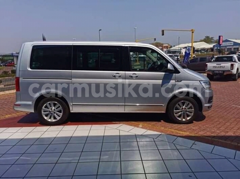 Big with watermark volkswagen caravelle matabeleland south beitbridge 11453