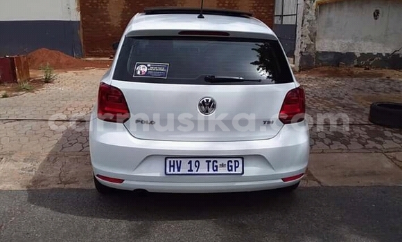Tenga Tsaru Volkswagen Polo Chena Mota in Beitbridge in Matabeleland South Tenga Tsaru Volkswagen Polo Chena Mota in Beitbridge in Matabeleland South