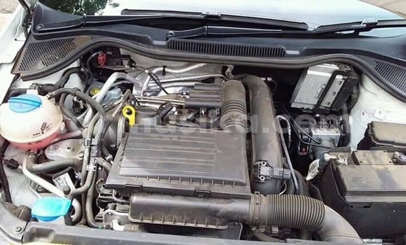 Tenga Tsaru Volkswagen Polo Chena Mota in Beitbridge in Matabeleland South Tenga Tsaru Volkswagen Polo Chena Mota in Beitbridge in Matabeleland South