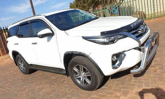 Buy Used Toyota Fortuner White Car in Beitbridge in Matabeleland South Buy Used Toyota Fortuner White Car in Beitbridge in Matabeleland South