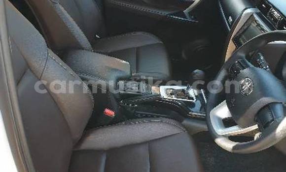 Buy Used Toyota Fortuner White Car in Beitbridge in Matabeleland South Buy Used Toyota Fortuner White Car in Beitbridge in Matabeleland South