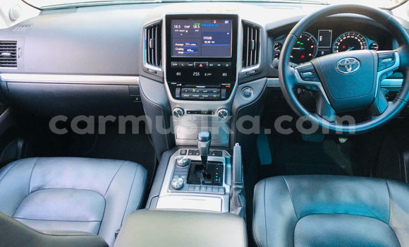 Acheter Occasion Voiture Toyota Land Cruiser Prado Blanc à Beitbridge, Matabeleland South Acheter Occasion Voiture Toyota Land Cruiser Prado Blanc à Beitbridge, Matabeleland South