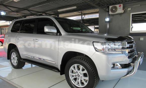 Buy Used Toyota Land Cruiser Prado Silver Car in Harare in Harare Buy Used Toyota Land Cruiser Prado Silver Car in Harare in Harare