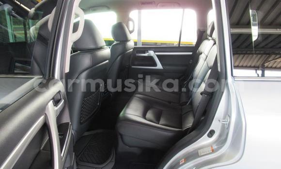 Buy Used Toyota Land Cruiser Prado Silver Car in Harare in Harare Buy Used Toyota Land Cruiser Prado Silver Car in Harare in Harare