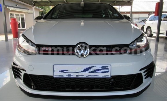 Nunua Ilio tumika Volkswagen Golf Nyeupe Gari ndani ya Beitbridge nchini Matabeleland Kusini Nunua Ilio tumika Volkswagen Golf Nyeupe Gari ndani ya Beitbridge nchini Matabeleland Kusini