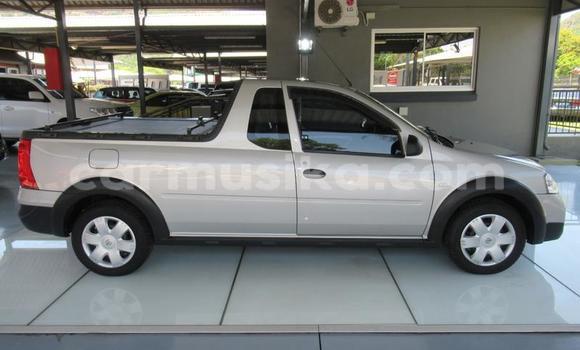 Buy Used Nissan NP 300 Silver Car in Beitbridge in Matabeleland South Buy Used Nissan NP 300 Silver Car in Beitbridge in Matabeleland South