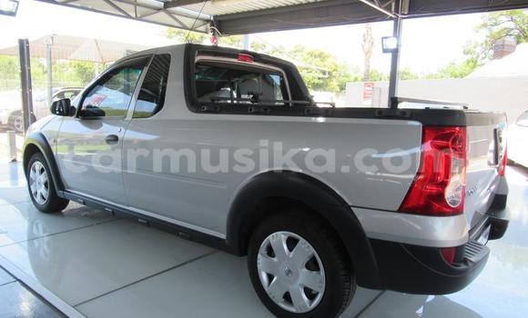 Buy Used Nissan NP 300 Silver Car in Beitbridge in Matabeleland South Buy Used Nissan NP 300 Silver Car in Beitbridge in Matabeleland South