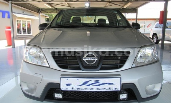 Buy Used Nissan NP 300 Silver Car in Beitbridge in Matabeleland South Buy Used Nissan NP 300 Silver Car in Beitbridge in Matabeleland South