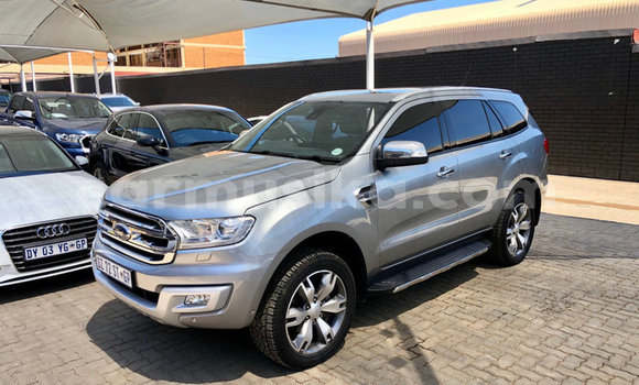 Acheter Occasion Voiture Ford Everest Gris à Beitbridge, Matabeleland South Acheter Occasion Voiture Ford Everest Gris à Beitbridge, Matabeleland South