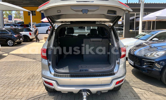 Acheter Occasion Voiture Ford Everest Gris à Beitbridge, Matabeleland South Acheter Occasion Voiture Ford Everest Gris à Beitbridge, Matabeleland South